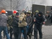 Минздрав: Во время столкновений в Украине погибло 95 митингующих