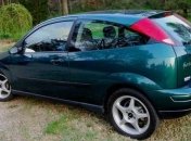 Модернизированный Ford Focus c двигателем V8 и задним приводом