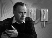 Google отметил дудлом 106 лет со Дня рождения Маршалла Маклуена