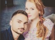 Слава из «Неангелов» показала беременный животик