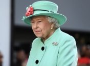 В Сети показали новый официальный портрет королевы Елизаветы II