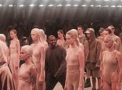 Коллекцию одежды Канье Уэста раскупили за один час