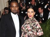 Ким Кардашьян собралась делать пластические операции