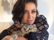 В платье на голое тело: Оля Цибульская взбудоражила сеть эротическим видео 