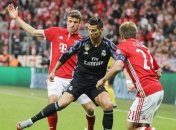 Мюллер: Месси и Роналду держат уровень больше 10 лет