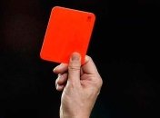 В Хорватии футболист получил красную карточку за убийство курицы во время игры