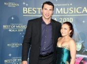 Кличко с экс-подругой отдыхает в Дубаи