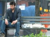 "Грустный Киану": фанатка запечатлела актера, поедающего мороженное (Фото, Видео)