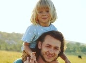 На фото - Александр Буша с младшим сыном Леоном