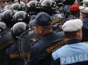 События в Ереване: в заложниках удерживают шесть полицейских