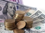 Доллар и евро снова "поползли" вверх: обновленный курс валют в Украине на 12 февраля