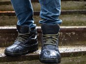 Промоклі черевики легко швидко висушити