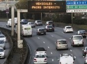 Париж введет запрет на дизельные и бензиновые авто