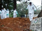 В Бразилии за сутки умерло более 1000 пациентов с коронавирусом