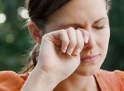 Какие части тела никогда не следует трогать руками 