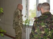 В Счастье Геннадий Москаль выселит силовиков из школы-интерната