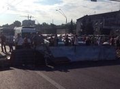 В Киеве на Святошино трактором снесли рынок