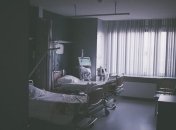 Подрезал ножом: В Черниговской области задержали мужчину, который напал на сотрудницу ЗАГСа