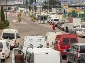 На границе с Польшей в очередях стоят сотни автомобилей