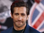 Брехня, брехун і ще раз брехун: Джейк Джилленхол зіграє автора бестселера "Жінка у вікні"