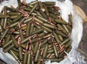 В Донецкой области мужчина в своем дворе обнаружил склад боеприпасов