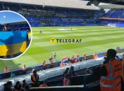 На матче АПЛ запретили флаг Украины