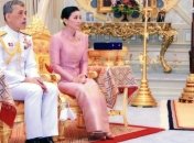 Король Таиланда удивил мир, женившись на начальнице своей охраны