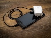 Не робіть одну дію під час заряджання