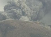 Вулканическая опасность 3-го уровня: в Японии произошло извержение вулкана 