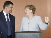 Гройсман и Меркель обсудили проведение украино-немецких бизнес-форумов