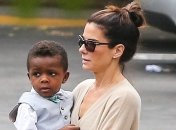Сандра Баллок впервые показала приемную дочь (ФОТО)