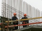 Азаров: Наша задача - строить по 100 тысяч квартир в год