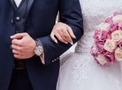 В Австрії обмежили кількість людей на весіллях і похоронах