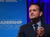 Премьер Ирландии будет работать врачом для помощи в борьбе коронавирусом