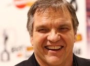 Американский рокер упал в обморок во время концерта (Видео)