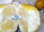 "Наколотые" цитрусовые: заключенному пытались передать наркотики в лимоне