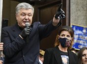 Элитная недвижимость и картины: СМИ заявили, что жена Порошенко пытается спасти его имущество