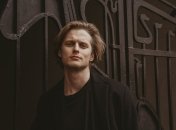 Актер Глеб Михайличенко сбежал в россию