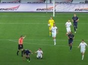 "Такое редко встретишь": "Днепр-1" исправил судейскую ошибку в матче с "Зарей" (видео)