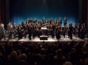 Симфонический оркестр на планшетах (видео)