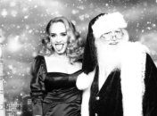 Похудевшая Адель поделилась забавными рождественскими фото 