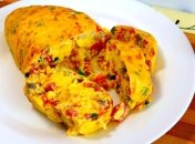 Омлет виходить поживним та корисним