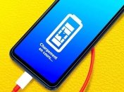 Так заряджати телефон категорично не можна