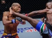 Непобедимый боец ММА эффектно добыл свою первую победу нокаутом (видео)