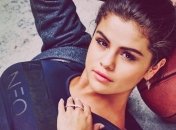 Селена Гомес зарабатывает до полумиллиона за один пост в соцсетях