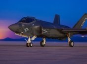 США приняла на вооружение истребитель F-35C