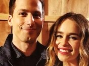 Эмилия Кларк появилась в трейлере фильма "Рождество на двоих" (Видео)