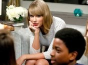 Тейлор Свифт продолжает покорят поклонников своей щедростью