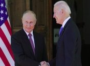 "Все бы ничего, но выпирающий бронежилет…": в сети обсуждают первые фото и видео встречи Путина с Байденом