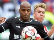 Самый смешной промах года в футболе (Видео)